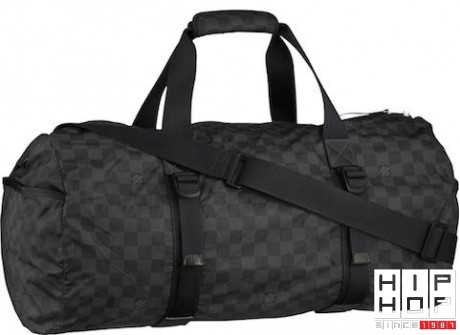 image114 New Louis Vuitton Duffle Means A 2011 Duffle Bag Boy Remix on the way  