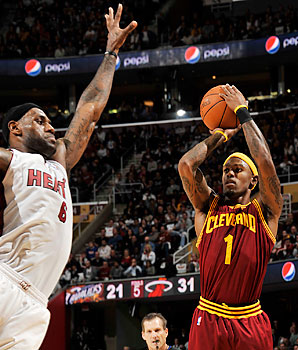james-gibson-story-getty Twitter Fight! Heat LeBron James upset with Cavs Daniel Gibson & makes it known  