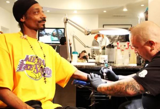 snoopnate1-e1301164692375 Snoop Dogg Gets A Nate Dogg Tattoo  