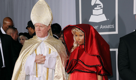 nickimnajpope Top Tweets Dissin Nicki Minaj 2012 Grammy Performance  
