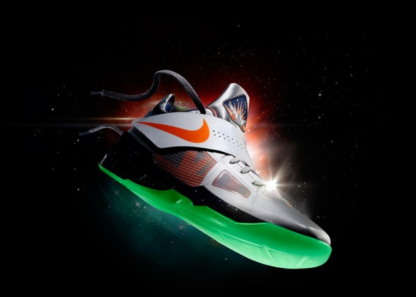 nike-basketball-2012-nba-all-star-game-collection-officially-unveiled-4-600x428 Lebron, Kobe & Durant's Nike Basketball All Star Game Sneakers  