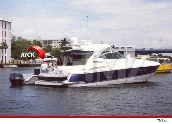 rick-ross-yacht-gets-pulled-over-by-the-cops-2012-Florida-Miami-mmg Rick Ross Yacht Gets Pulled Over By The Florida Cops  
