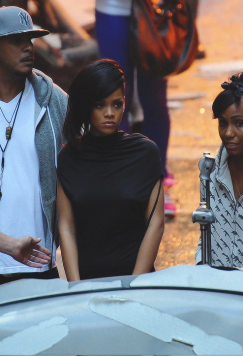 behind-the-scenes-of-rihanna-diamonds-video-shoot-HHS1987-2012-2 Behind The Scenes Photos of Rihanna - Diamonds (Video Shoot)  